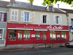 Restaurant &quot;Le Sully&quot; à Baugy